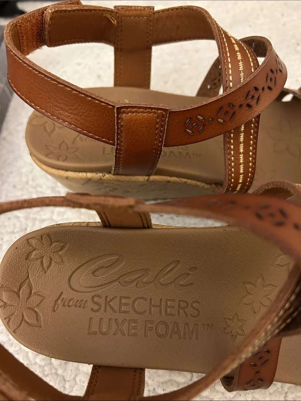 Skechers Women's Cali Luxe Foam Tan Brown Strappy Sandals